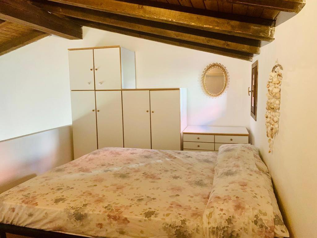Appartamento I Geranei Centro سان تيودورو المظهر الخارجي الصورة