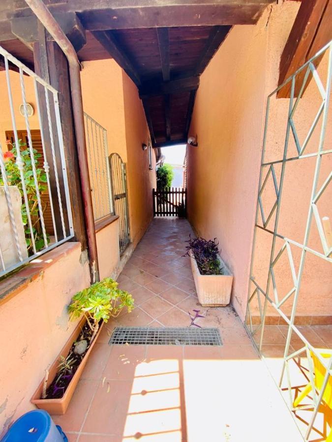 Appartamento I Geranei Centro سان تيودورو المظهر الخارجي الصورة