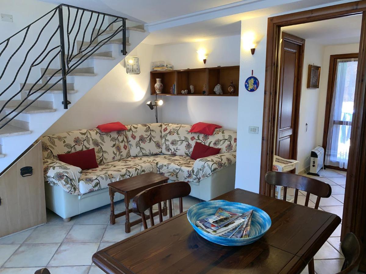 Appartamento I Geranei Centro سان تيودورو المظهر الخارجي الصورة