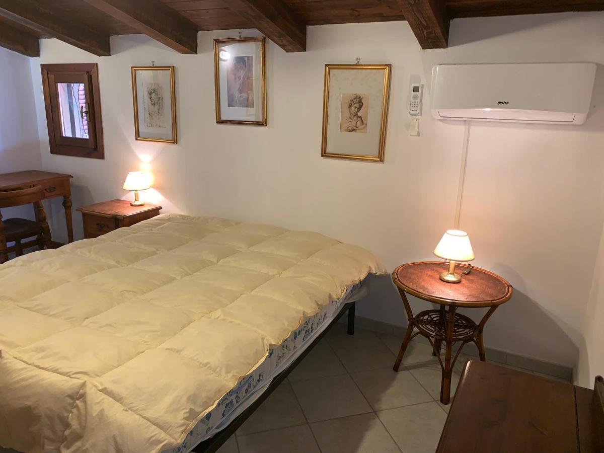 Appartamento I Geranei Centro سان تيودورو المظهر الخارجي الصورة
